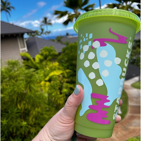 NEW Starbucks Summer 2024 UV Color Changing Reusable Cold Cup With Straw 24 Oz - Picture 4 of 6